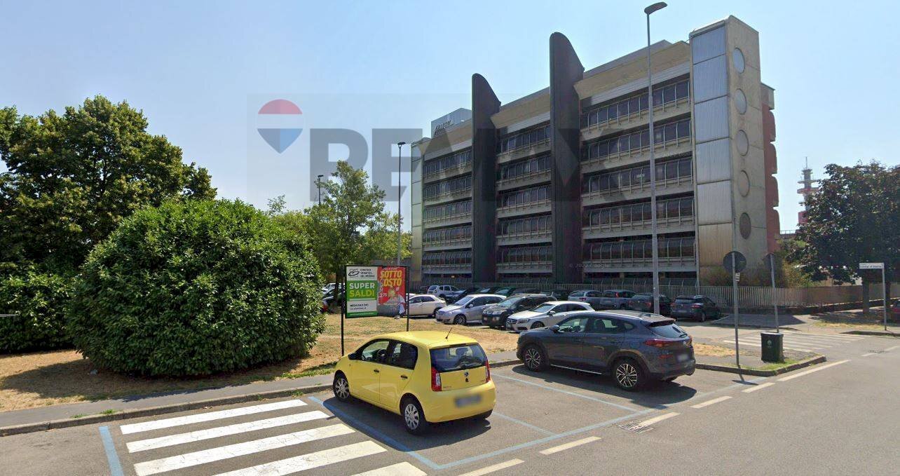 Edificio all\'aperto - Two-room apartment P.le Unità di Italia
 
1, Pero - photo 3