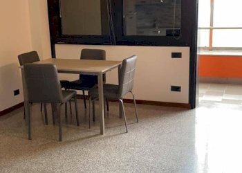 Sala da pranzo - Bilocale P.le Unità di Italia
 
1, Pero - foto 5