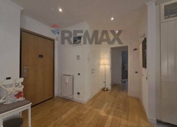 Hall / corridoio - Three-room apartment Via Gerolamo Seripando, Roma - photo 13