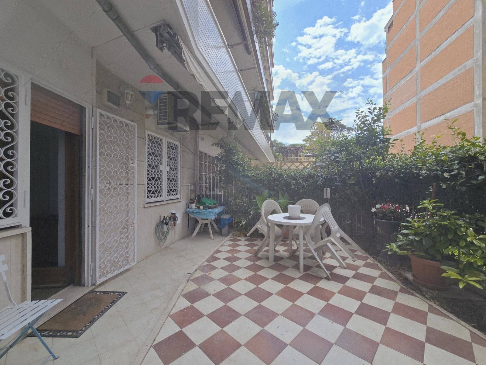 Terrazza - Two-room apartment Via Raffaele De Cesare
30, Roma - photo 2