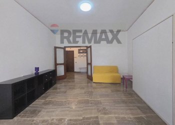 Stanza vuota - Two-room apartment Via Raffaele De Cesare
30, Roma - photo 5