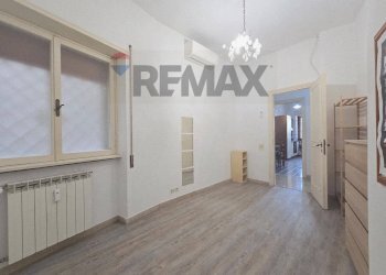 Stanza vuota - Two-room apartment Via Raffaele De Cesare
30, Roma - photo 19