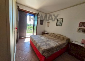 Camera / camera da letto - Two-room apartment contrada canale
 
12, Fermo - photo 4