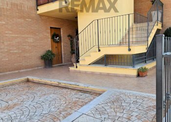 Terrazza - Two-room apartment contrada canale
 
12, Fermo - photo 18