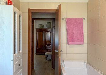 bagno - Villa Via Milano
 
470, Ispra - photo 23