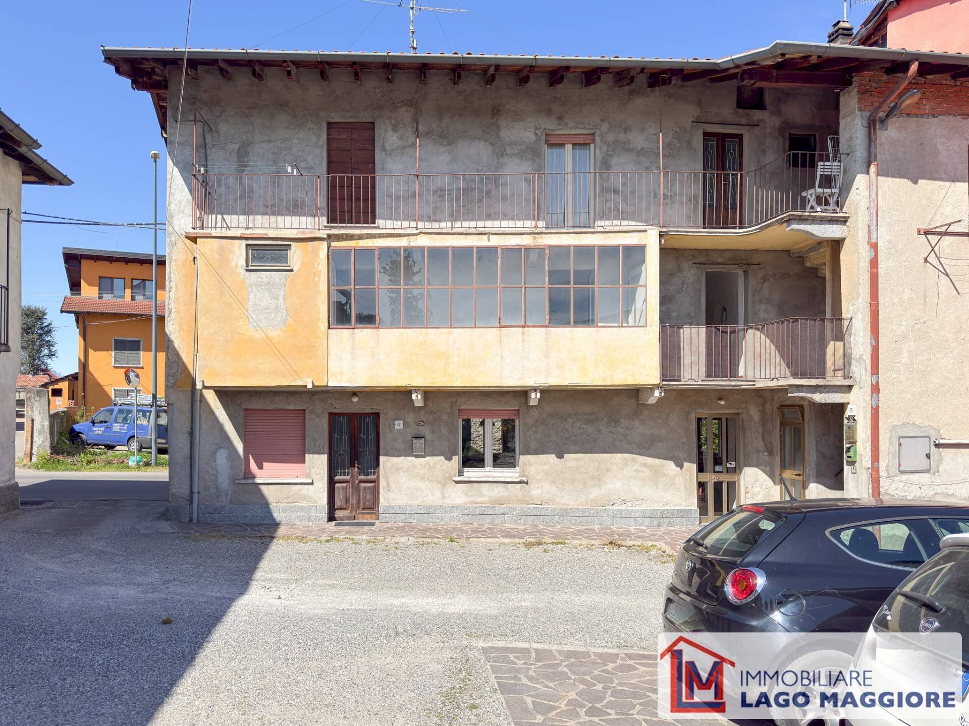 Foto 2 - Stabile - Palazzo Via Roma
 
17, Brebbia - foto 2
