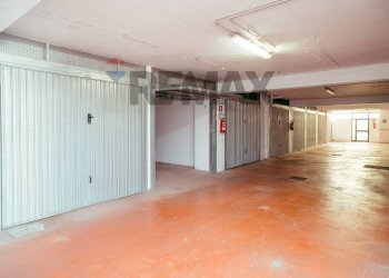 Parcheggio - Bilocale Via Della Muratella
 
1733, Fiumicino - foto 23