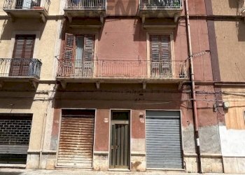 Edificio all\'aperto - Independent house via Livio Bassi
 
151, Trapani - photo 1