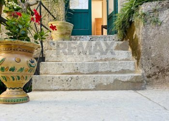 Scale - Independent house VIA G. FONTANA
 
7, Erice - photo 35