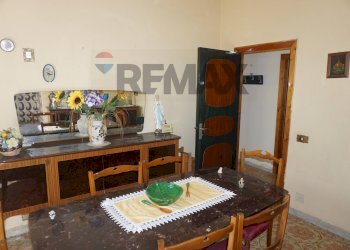 Sala da pranzo - Villa CONTRADA RENNA
 
SNC, Ragusa - foto 16
