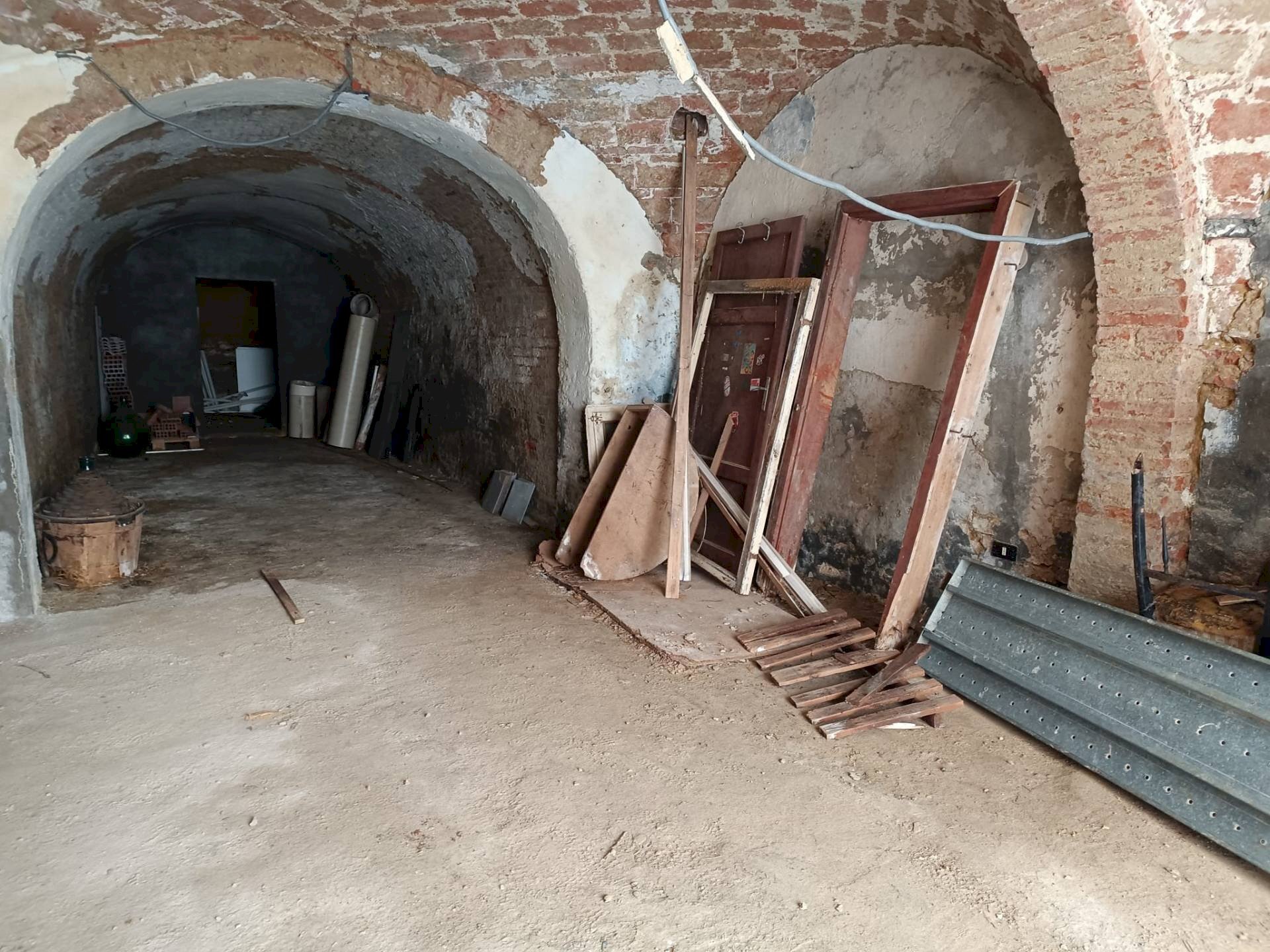 Foto 2 - Magazzino Via di Carraia
 
93, Peccioli - foto 2