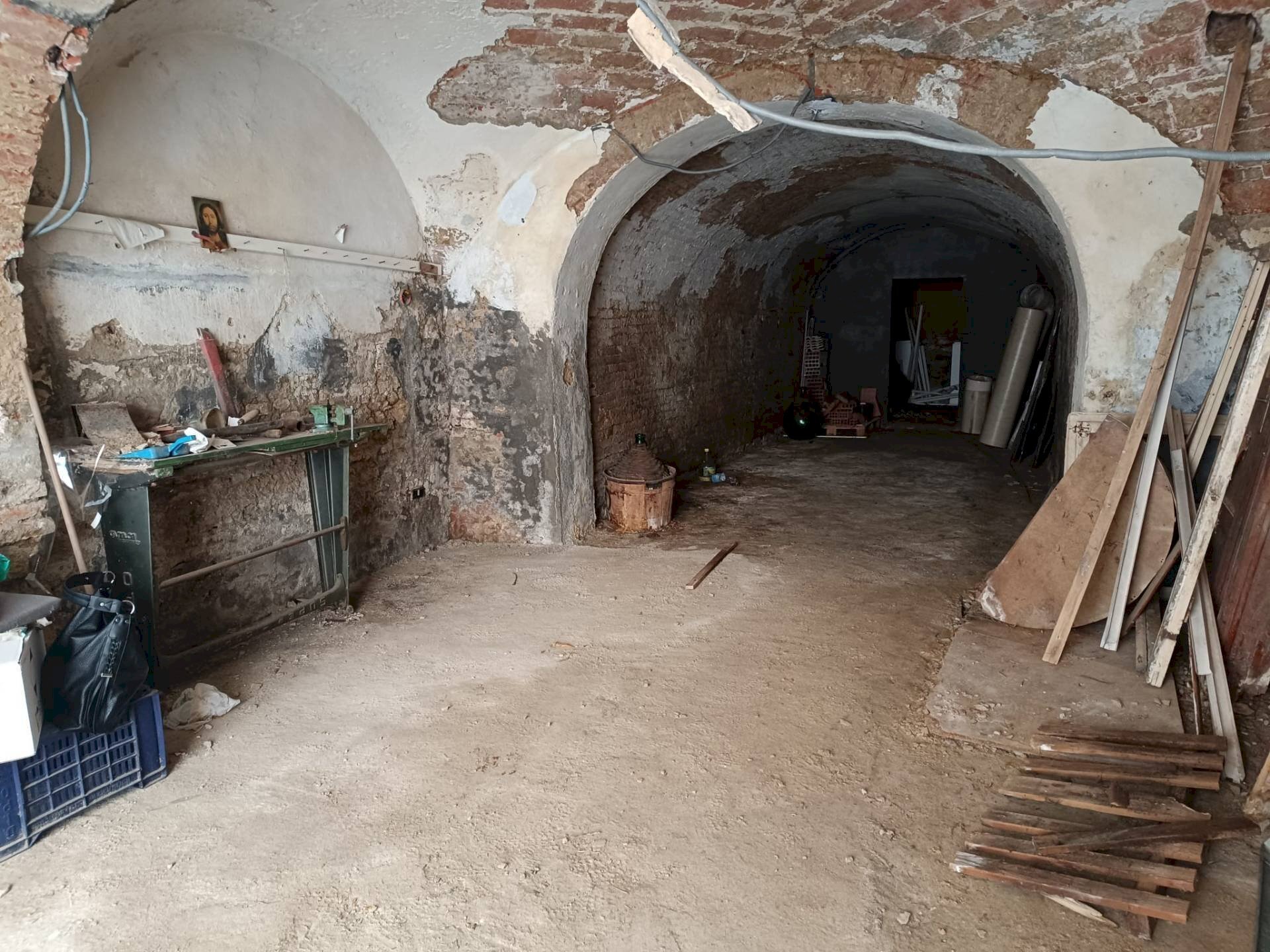 Foto 3 - Magazzino Via di Carraia
 
93, Peccioli - foto 3