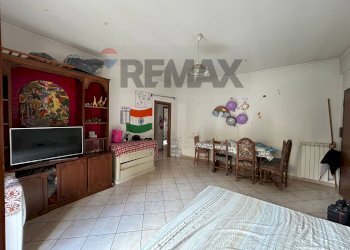 Sala da pranzo - Trilocale via dei lauri
 
202, Aprilia - foto 5