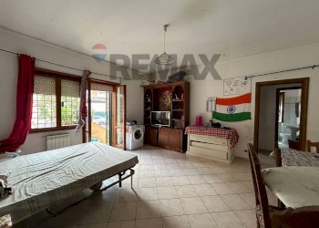 Camera / camera da letto - Trilocale via dei lauri
 
202, Aprilia - foto 7