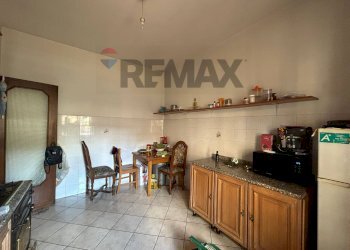 Cucina - Trilocale via dei lauri
 
202, Aprilia - foto 8
