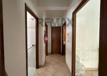 Hall / corridoio - Trilocale via dei lauri
 
202, Aprilia - foto 12