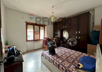 Camera / camera da letto - Trilocale via dei lauri
 
202, Aprilia - foto 19