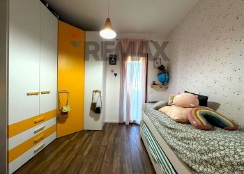 Camera / camera da letto - Trilocale portogollo, Aprilia - foto 20