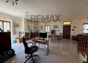 Soggiorno - Villa via monte sirino
 
162, Aprilia - photo 15