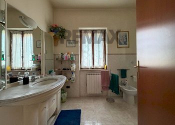Bagno - Villa via monte sirino
 
162, Aprilia - photo 16