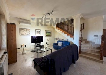 Soggiorno - Villa via monte sirino
 
162, Aprilia - photo 18