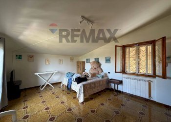 Camera / camera da letto - Villa via monte sirino
 
162, Aprilia - photo 28