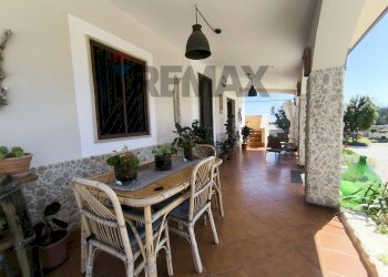 Terrazza - Villa Contrada Specchia di Mare
 
snc, San Vito dei Normanni - foto 10