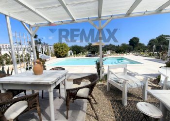 Piscina - Villa Contrada Specchia di Mare
 
snc, San Vito dei Normanni - foto 35