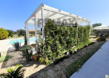 Giardino - Villa Contrada Specchia di Mare
 
snc, San Vito dei Normanni - foto 37