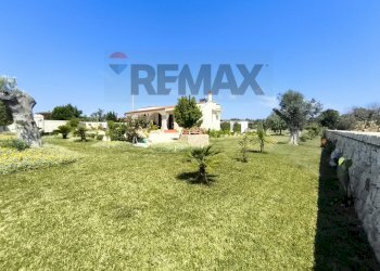 Giardino - Villa Contrada Specchia di Mare
 
snc, San Vito dei Normanni - foto 55