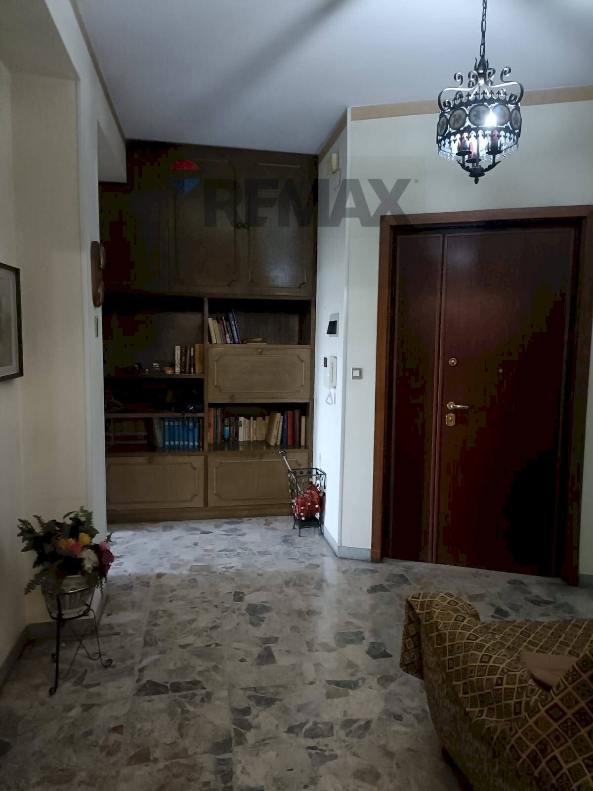 Hall / corridoio - Apartment Piazza Dei Martiri Pennesi
20, Pescara - photo 2