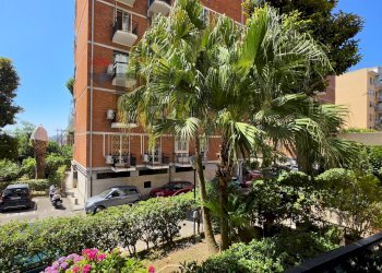 Edificio all\'aperto - Appartamento PIAZZETTA ARENELLA
 
7 h, Napoli - foto 22