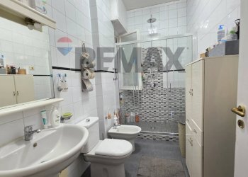 Bagno - Appartamento PIAZZETTA ARENELLA
 
7 h, Napoli - foto 24