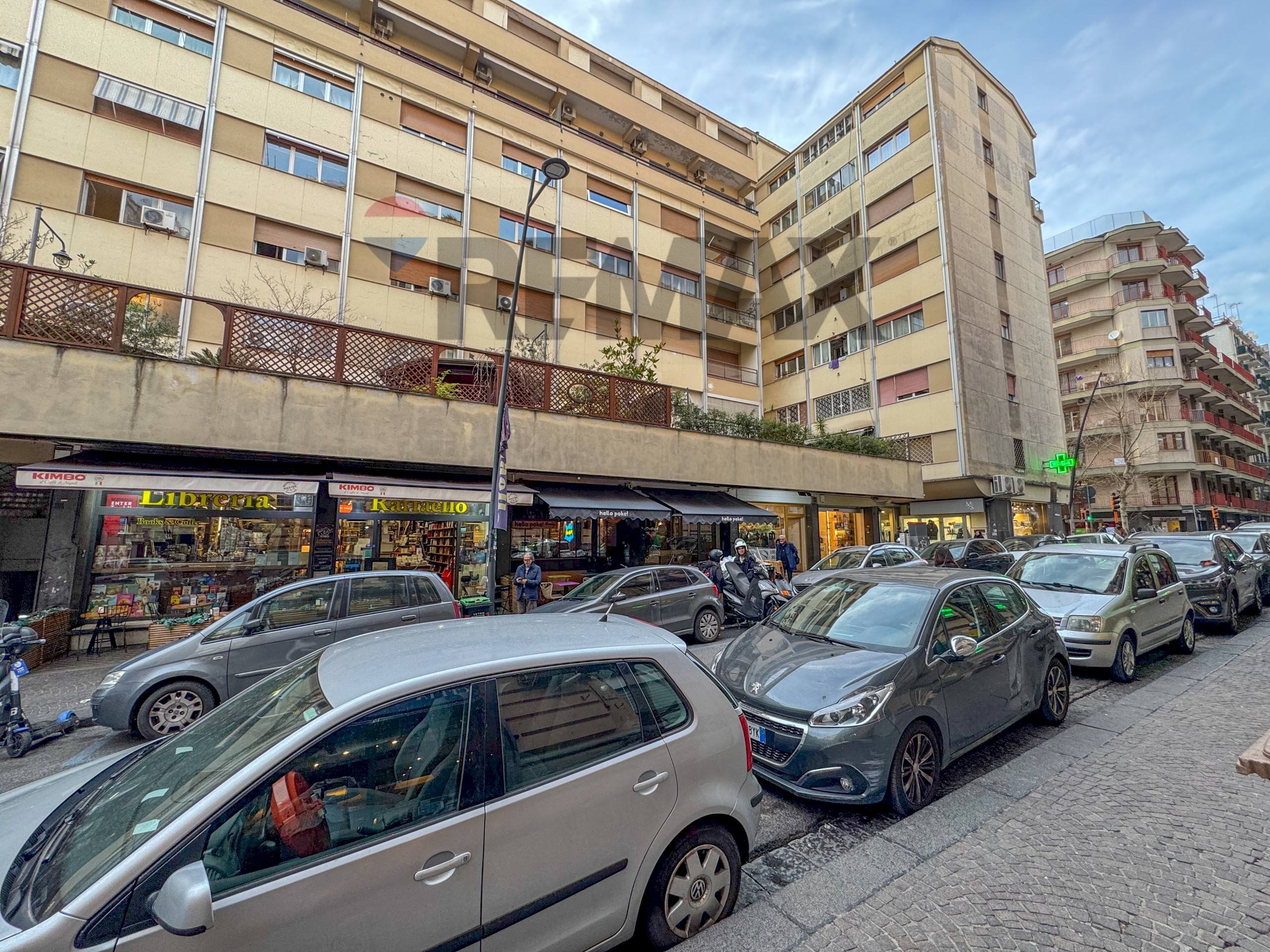 Edificio all\'aperto - Locale Commerciale Via Michele Kerbaker
46, Napoli - foto 2