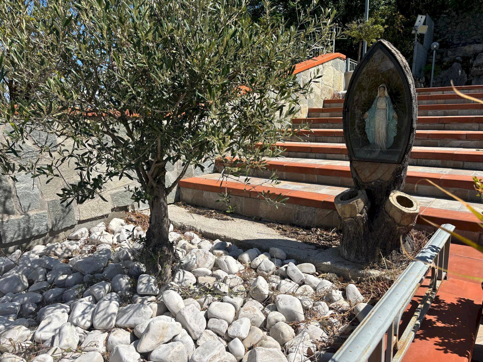 Foto 3 - Villa VIA ESTERNA CHIUNZI
 
18, Corbara - foto 3
