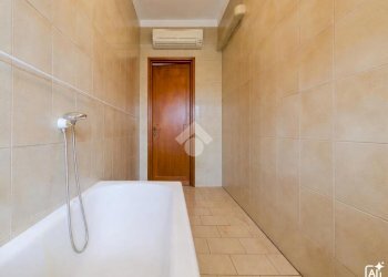 Four-room apartment Via Luigi Pulci, Milano (neighborhood Bicocca) - photo 16