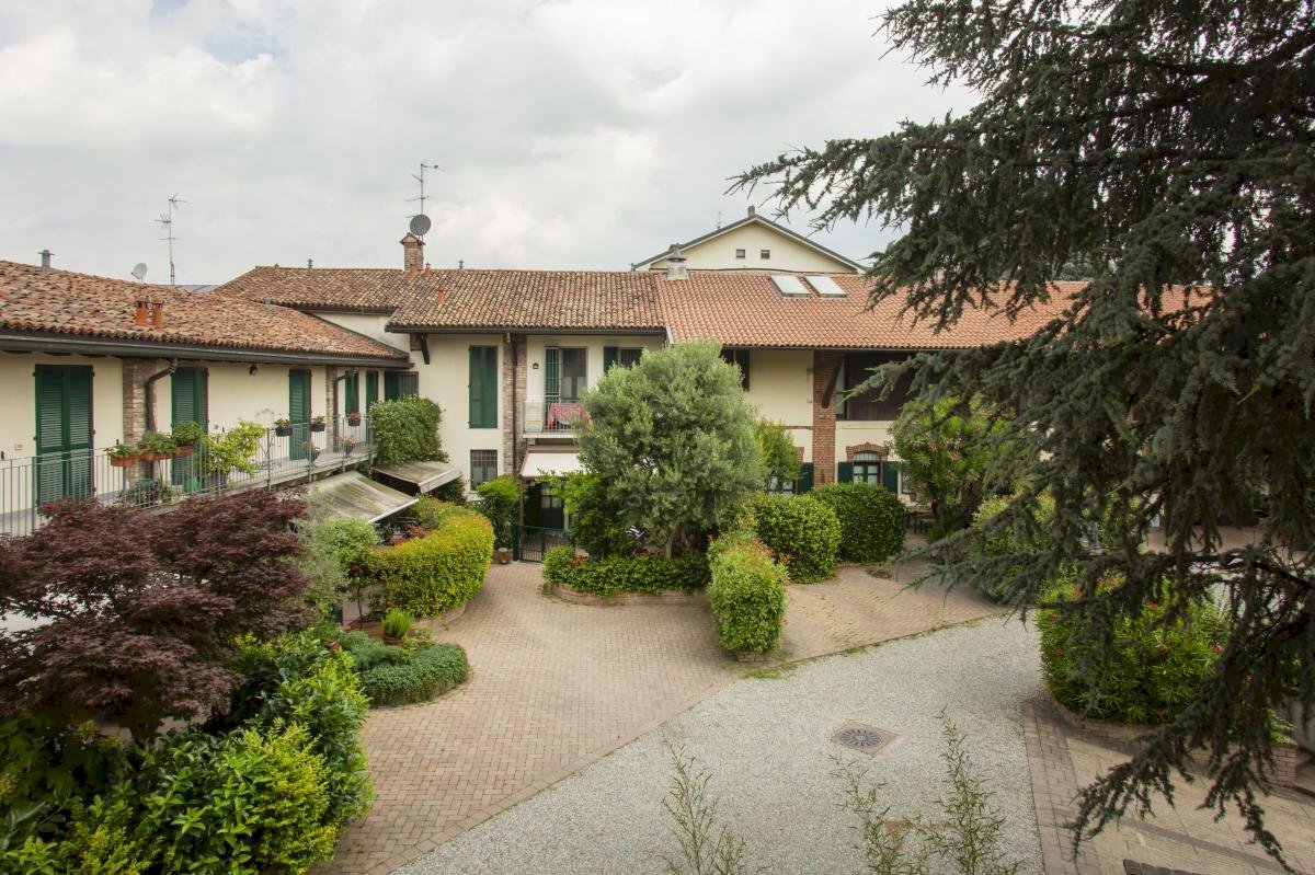 Villa Bifamiliare Peschiera Borromeo - foto 1