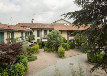 Villa Bifamiliare Peschiera Borromeo - foto 1