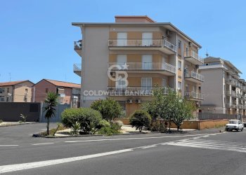 Foto 1 - Quadrilocale Via Generale Ameglio
 
2, Catania - foto 1