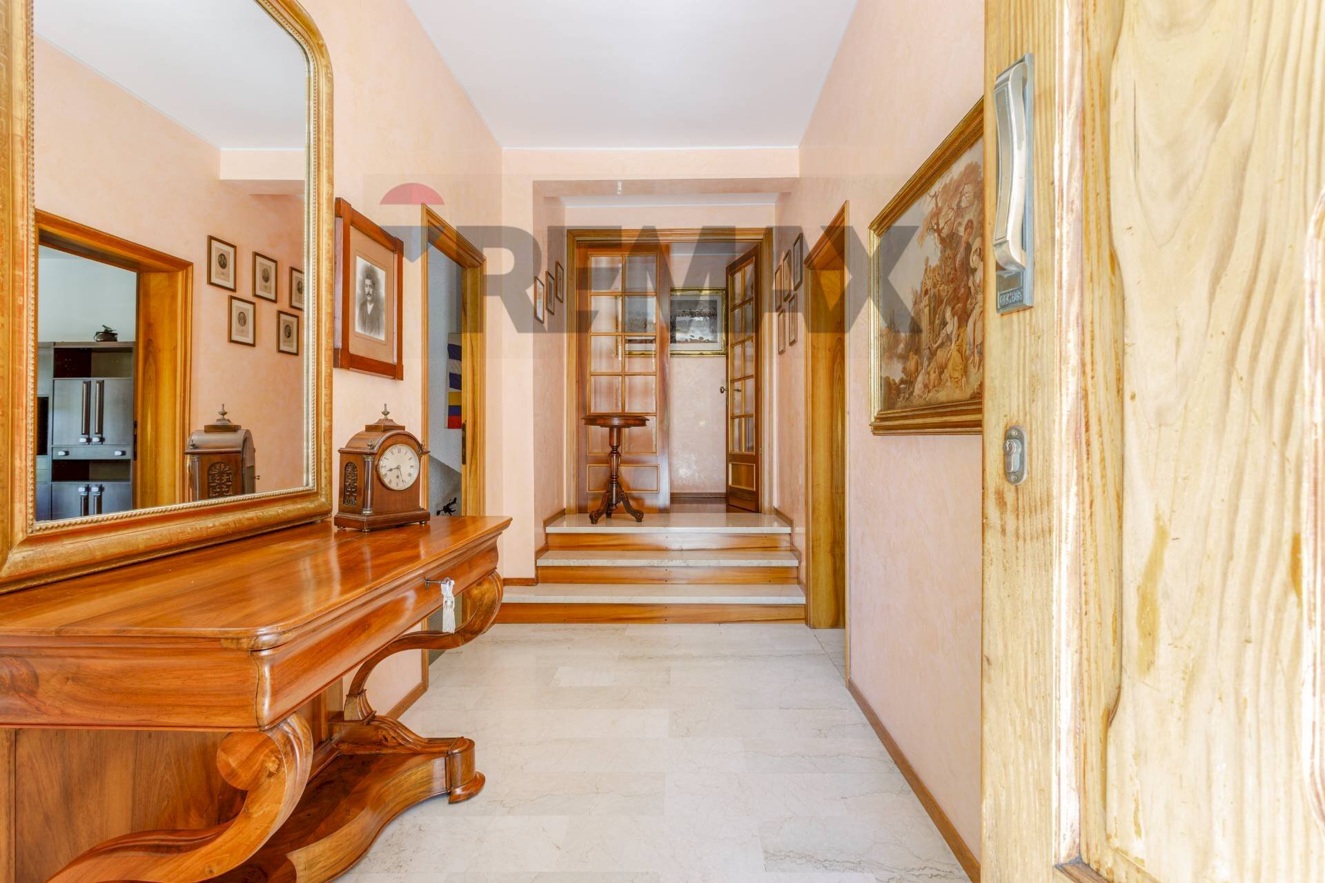 Hall / corridoio - Casa semi indipendente Via Giacinta Pezzana
36, Reggio nell'Emilia - foto 3