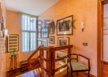 Hall / corridoio - Casa semi indipendente Via Giacinta Pezzana
 
36, Reggio nell'Emilia - foto 4
