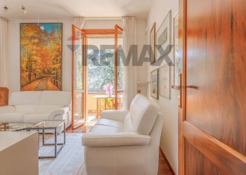 Soggiorno - Casa semi indipendente Via Giacinta Pezzana
 
36, Reggio nell'Emilia - foto 9
