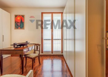 Camera / camera da letto - Casa semi indipendente Via Giacinta Pezzana
 
36, Reggio nell'Emilia - foto 18