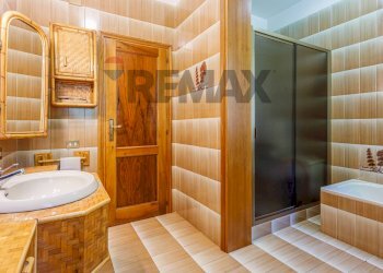 Bagno - Casa semi indipendente Via Giacinta Pezzana
 
36, Reggio nell'Emilia - foto 26