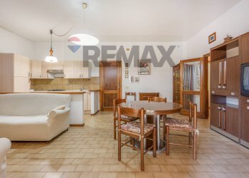 Sala da pranzo - Casa semi indipendente Via Giacinta Pezzana
 
36, Reggio nell'Emilia - foto 44
