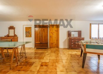 Sala da pranzo - Casa semi indipendente Via Giacinta Pezzana
 
36, Reggio nell'Emilia - foto 54