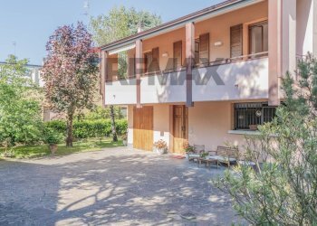 Casa all\'aperto - Casa semi indipendente Via Giacinta Pezzana
 
36, Reggio nell'Emilia - foto 62