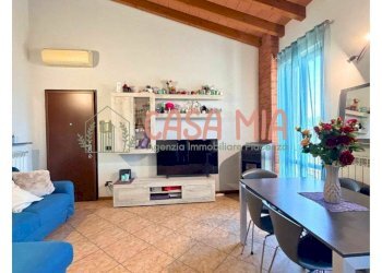 Foto 1 - Three-room apartment via madre teresa di calcutta, Gragnano Trebbiense - photo 1
