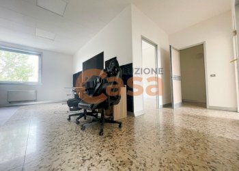 ufficio - Ufficio Via Coppalati, Piacenza - foto 1