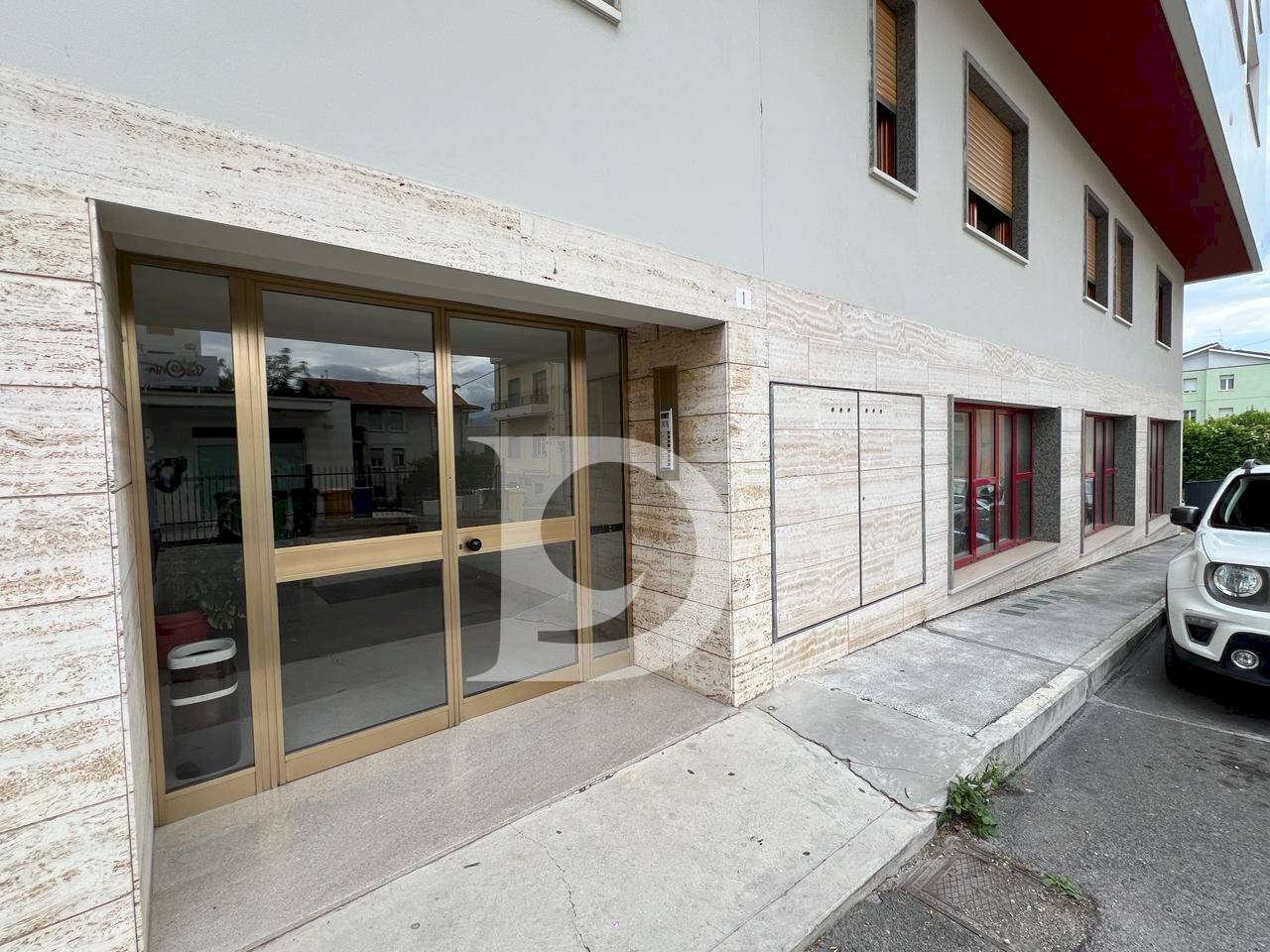 Foto 2 - Commercial Premises Via Raffaele De Vico
1, Penne - photo 2